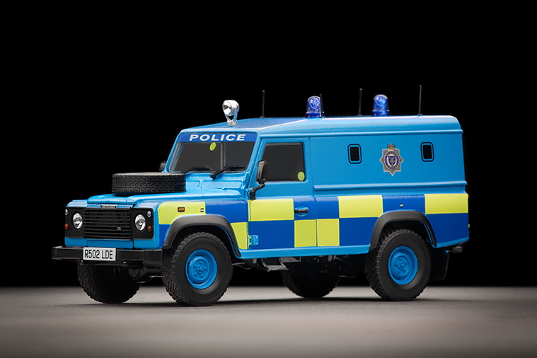 Land Rover Defender 110 (1990) - Sussex Police