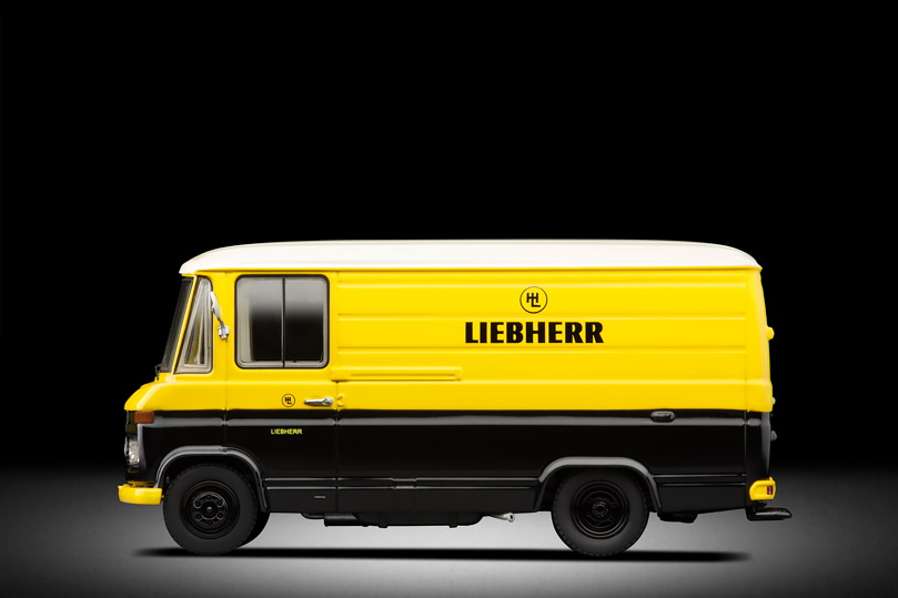 Mercedes-Benz L408D Liebherr (1975)