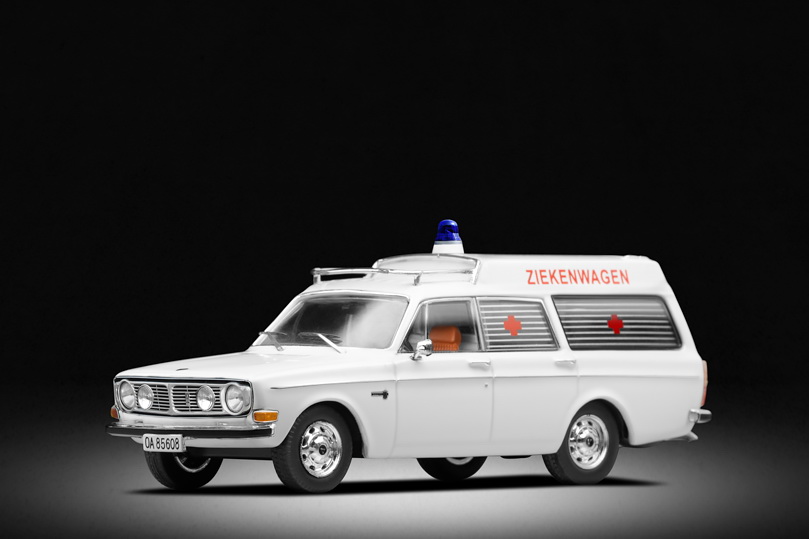 Volvo 145 Express Ambulance (1966–74)