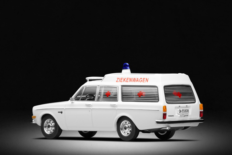 Volvo 145 Express Ambulance (1966–74)