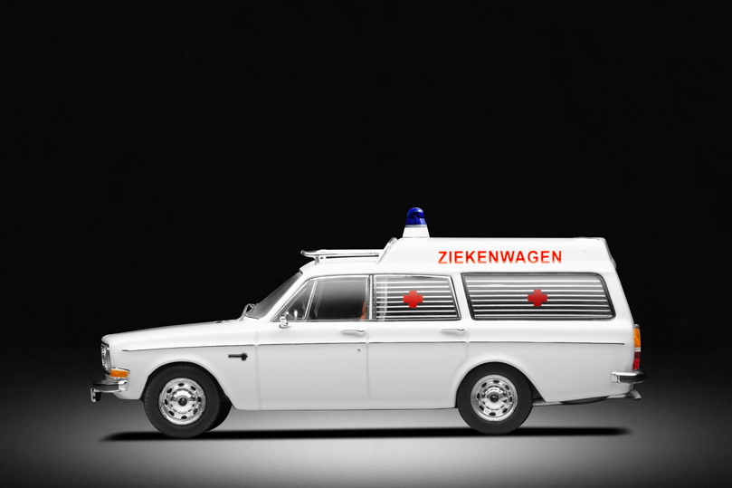 Volvo 145 Express Ambulance (1966–74)