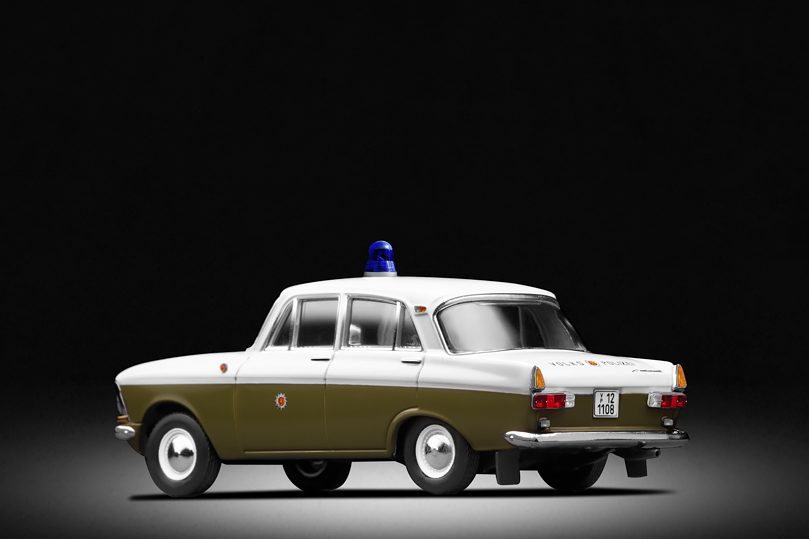 Moskvitch 412 Volks Polizei (1972)
