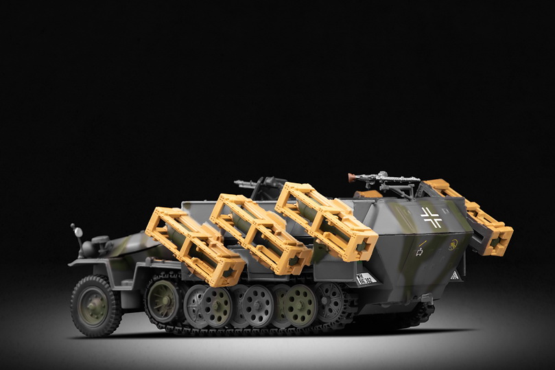Hanomag Sd.Kfz.251-1 Ausf. C Wurfrahmen 40 (1942)