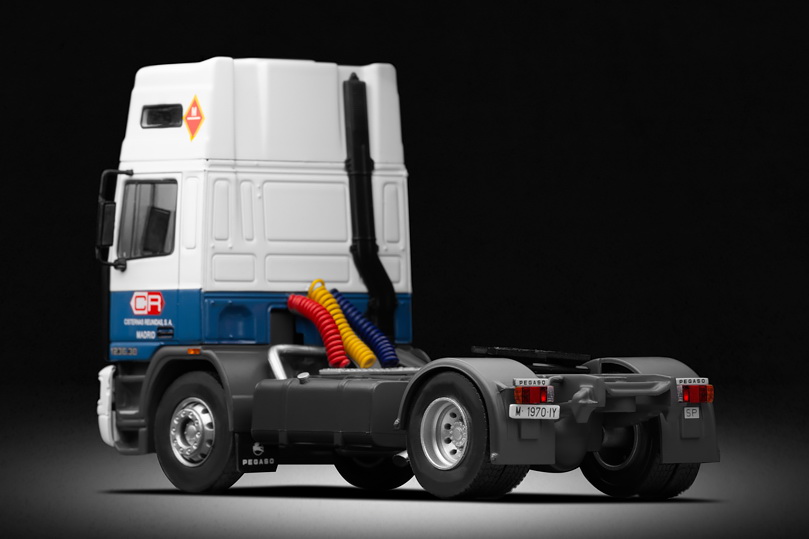 Pegaso Troner 1236.38 with semi-trailer (1988)