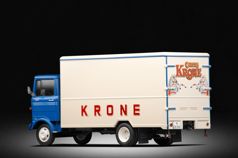 Mercedes-Benz LP608D Krone (1967)