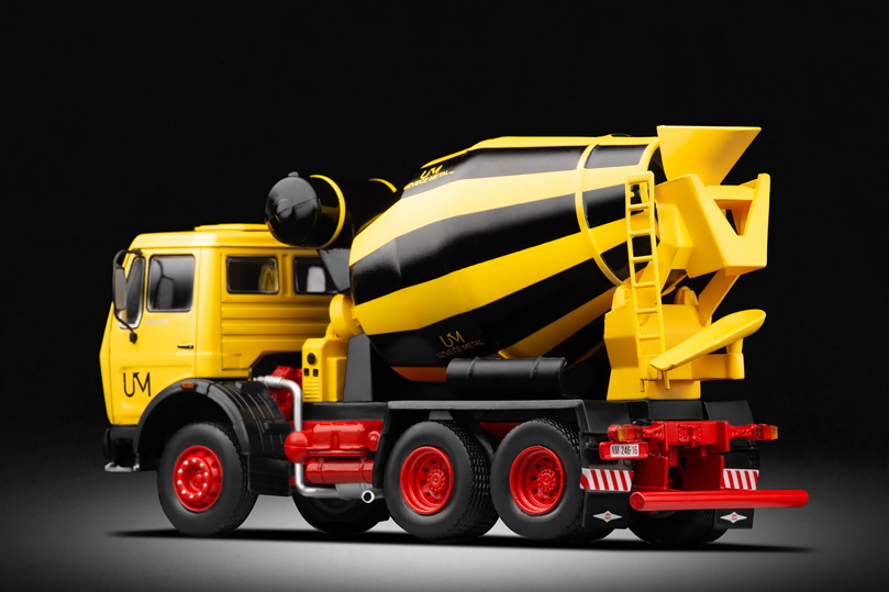 FAP 2226 Concrete mixer (1970)